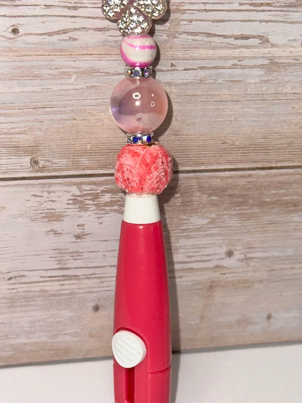 Pink Beaded Clover Accented Lock-Blade Box Cutter